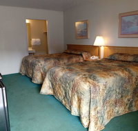Travelodge by Wyndham New Philadelphia - Accommodation Ohio