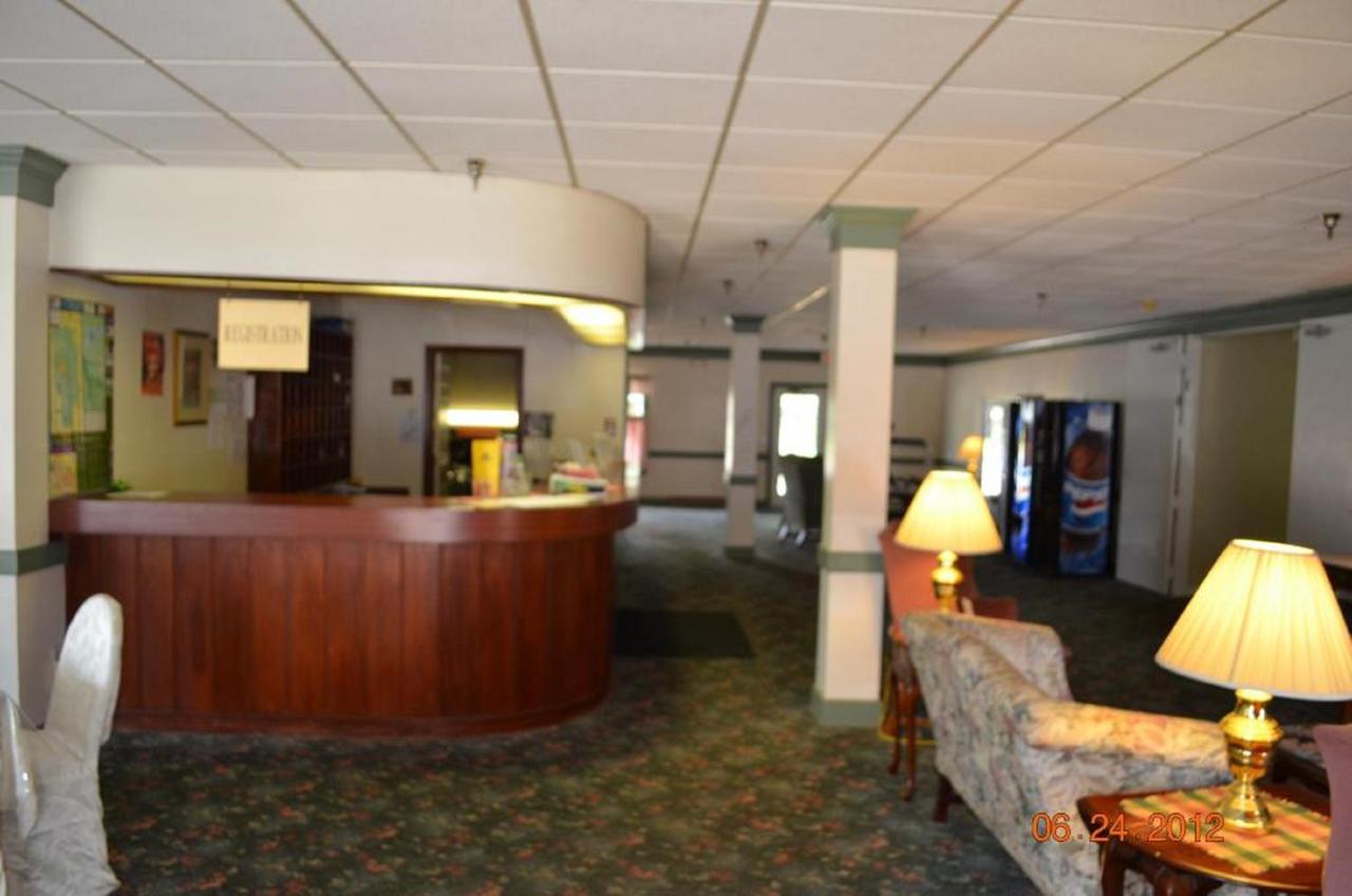 Surrey Inn - thumb 5