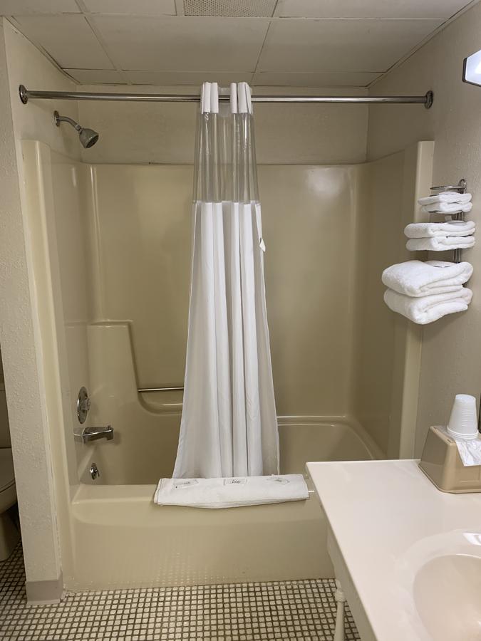 Surrey Inn - thumb 8