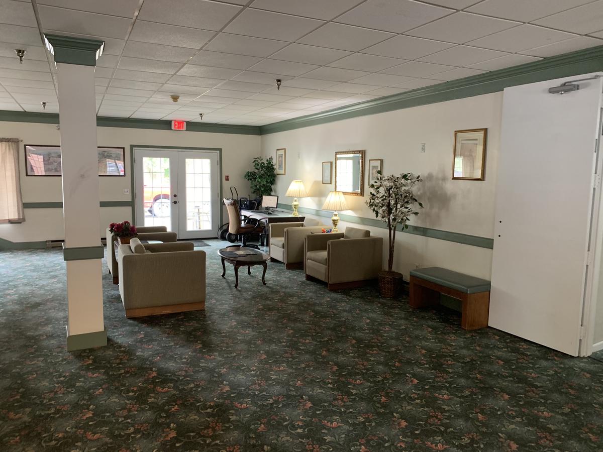 Surrey Inn - thumb 3