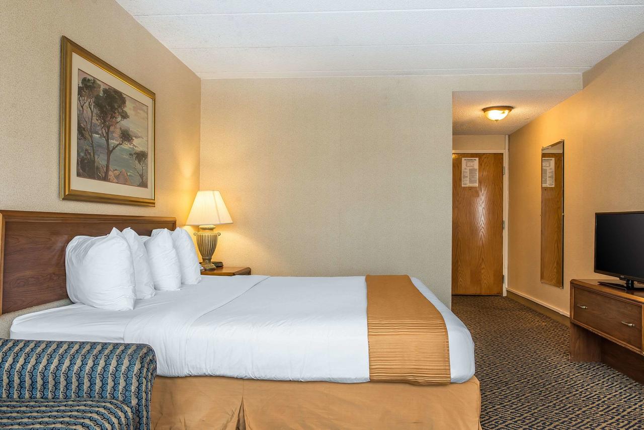 Quality Inn & Conference Center - Springfield - thumb 2
