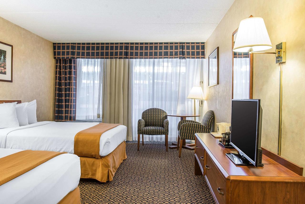 Quality Inn & Conference Center - Springfield - thumb 1