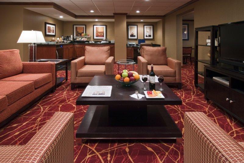 Columbus Airport Marriott - thumb 26