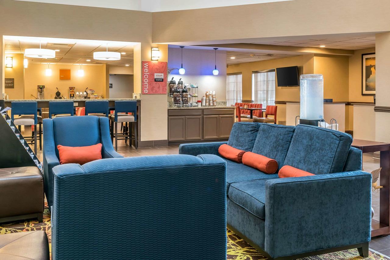 Comfort Suites Springfield - thumb 26