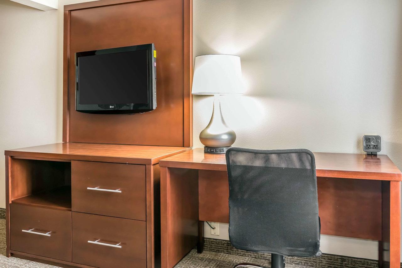 Comfort Suites Springfield - thumb 21