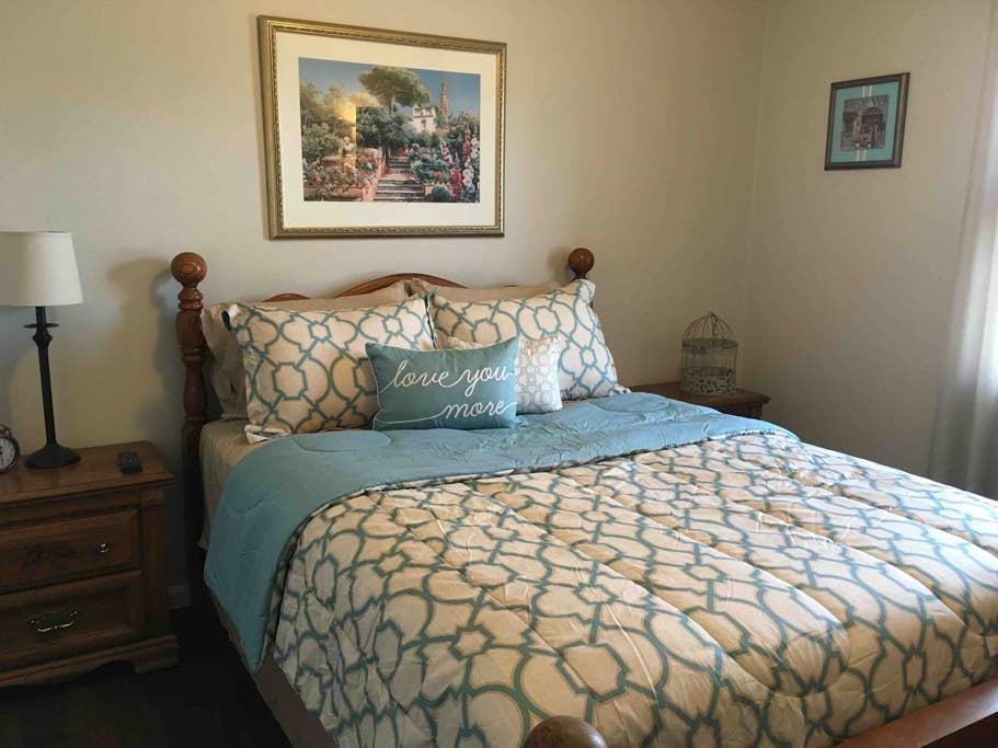 Charming Duplex Nestled Near Historic Lebanon - thumb 5