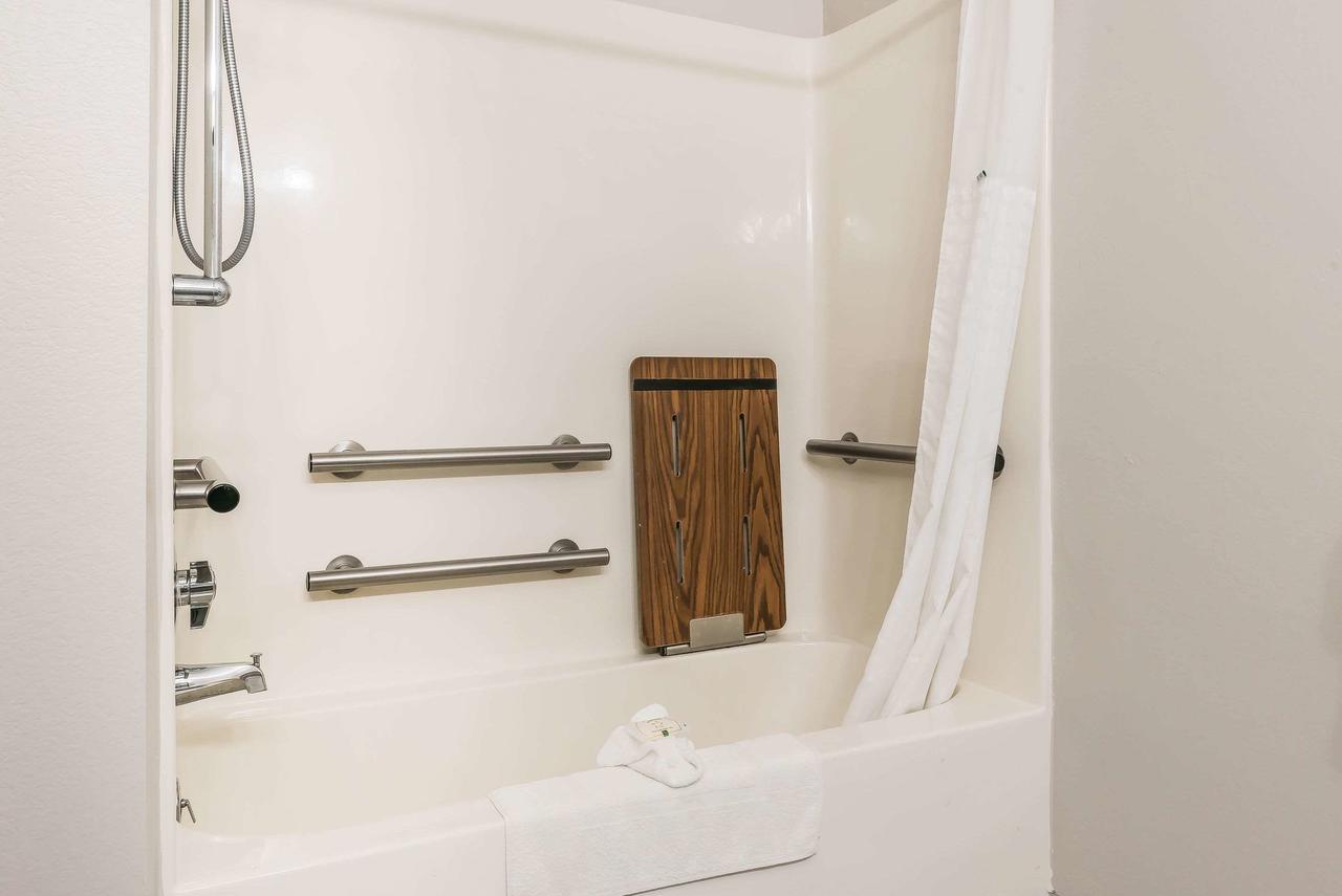 Quality Inn & Suites Mason Hwy 42 - thumb 7