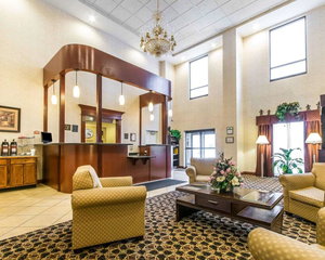Comfort Suites South Point - Huntington
