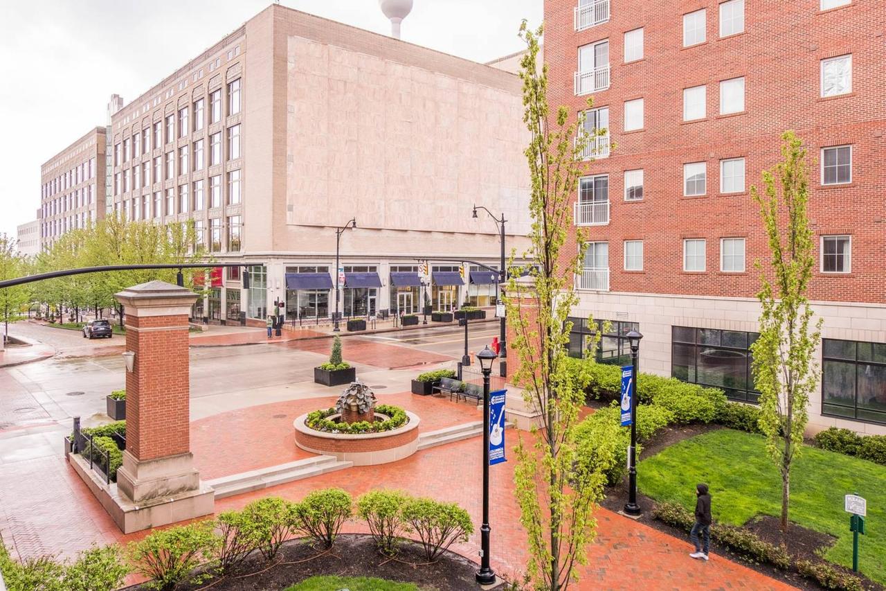 Center Of Entertainment - 1br At The Commons - thumb 25