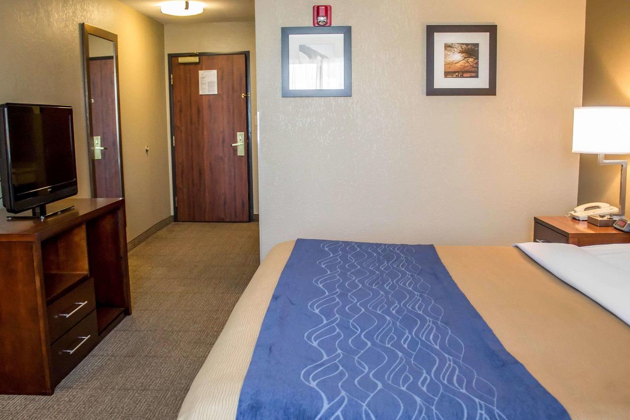 Comfort Inn & Suites Fremont - thumb 35