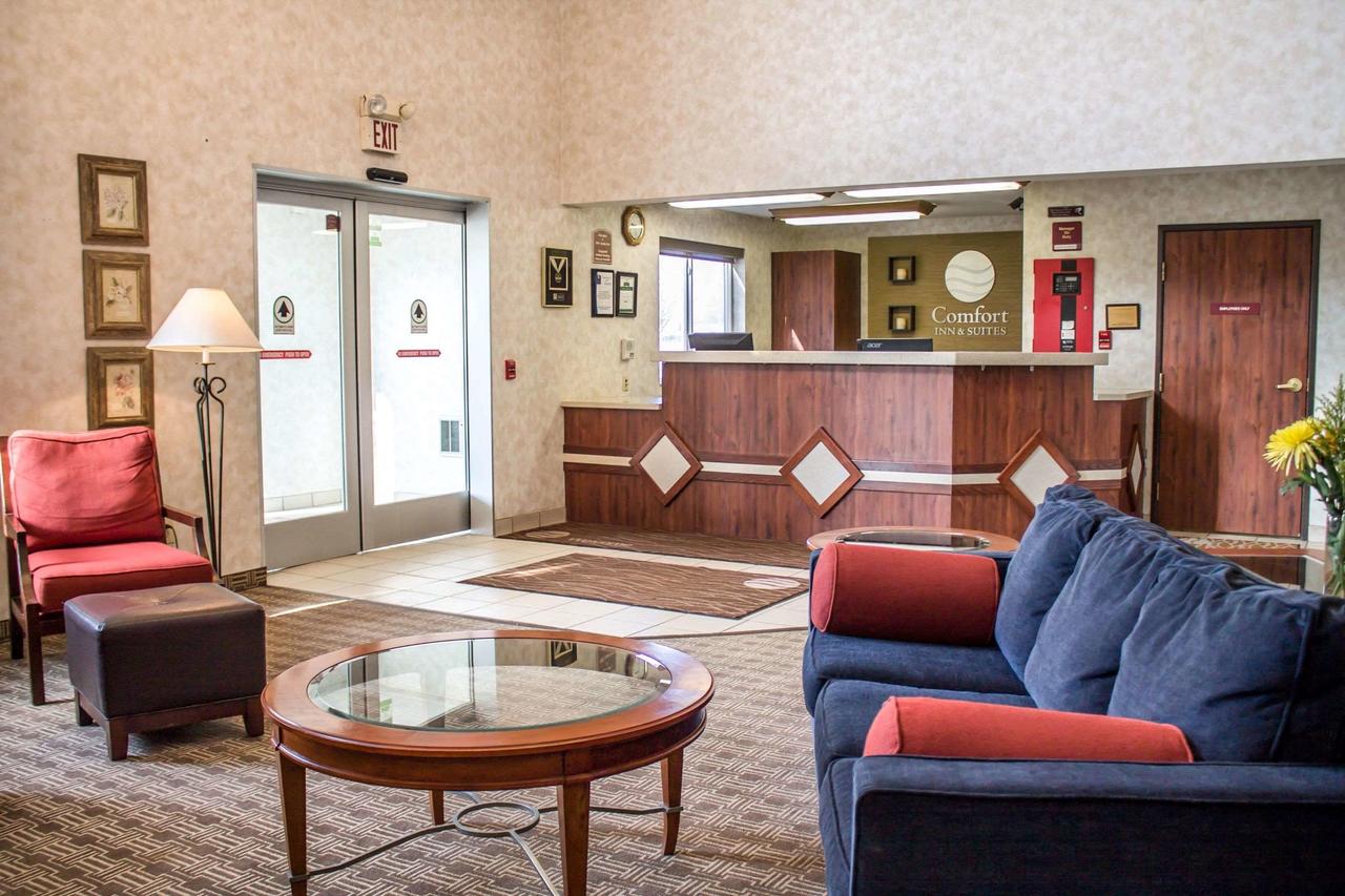 Comfort Inn & Suites Fremont - thumb 14
