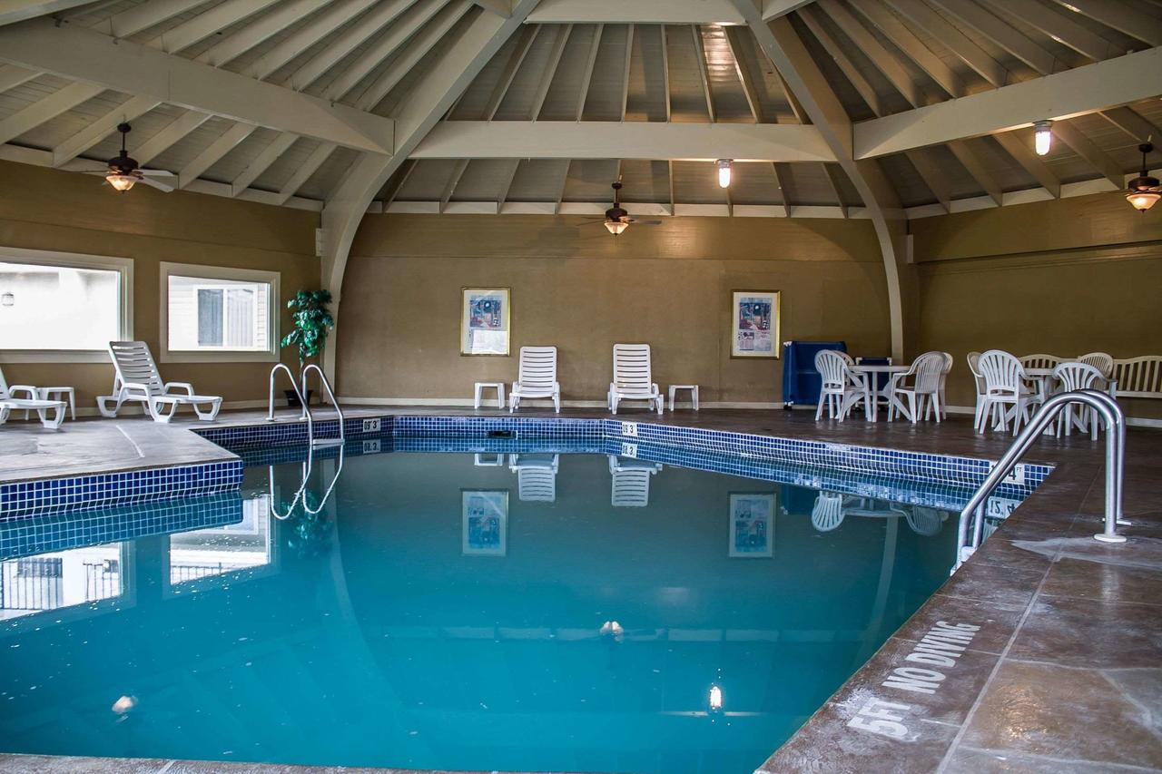 Quality Inn & Suites North - thumb 23