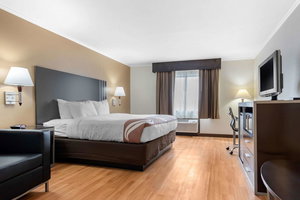 Quality Inn - Fairborn