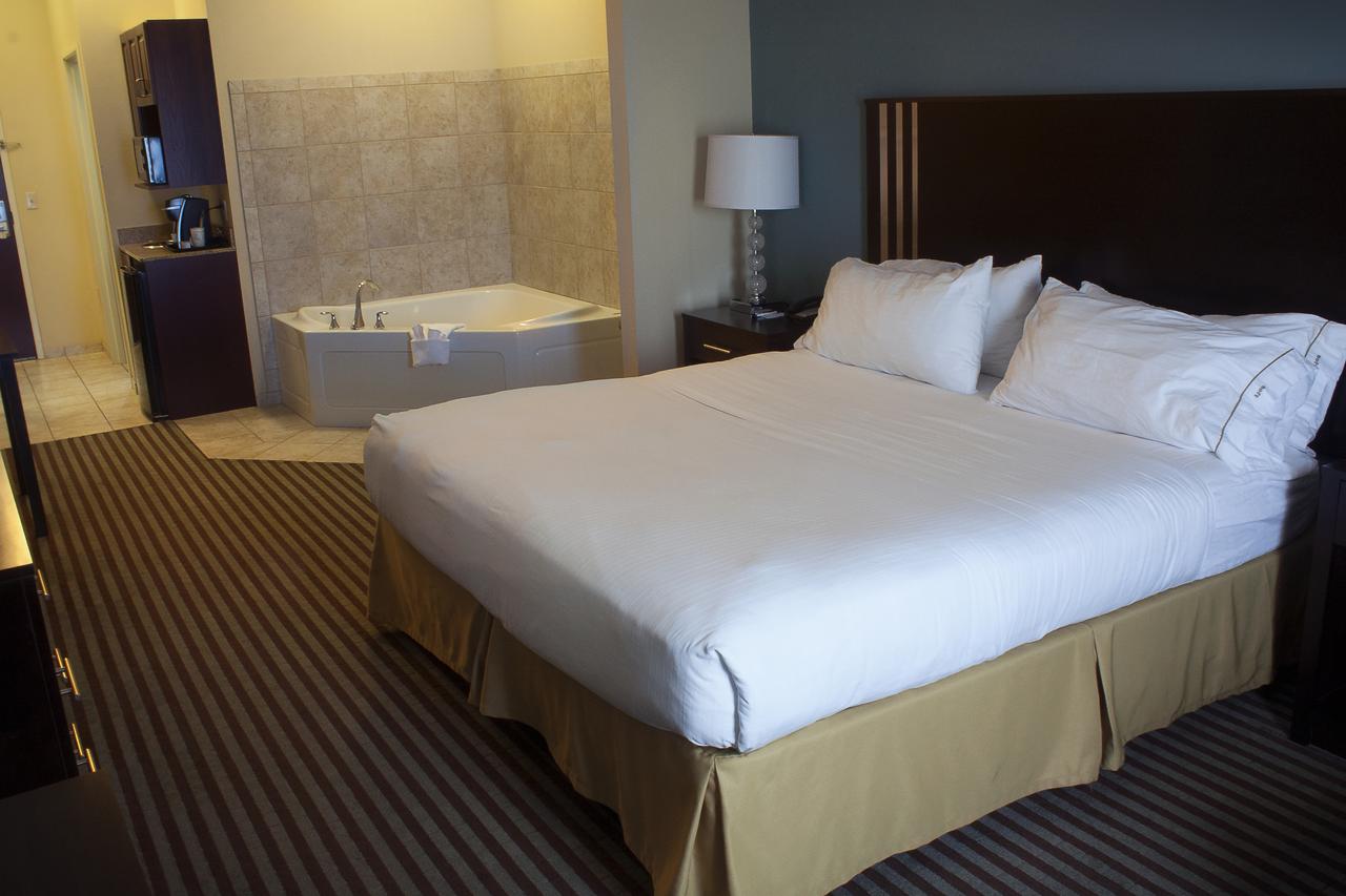 Holiday Inn Express & Suites Youngstown West I 80 - thumb 13