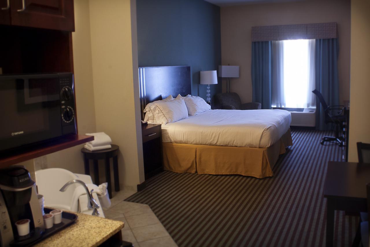 Holiday Inn Express & Suites Youngstown West I 80 - thumb 7