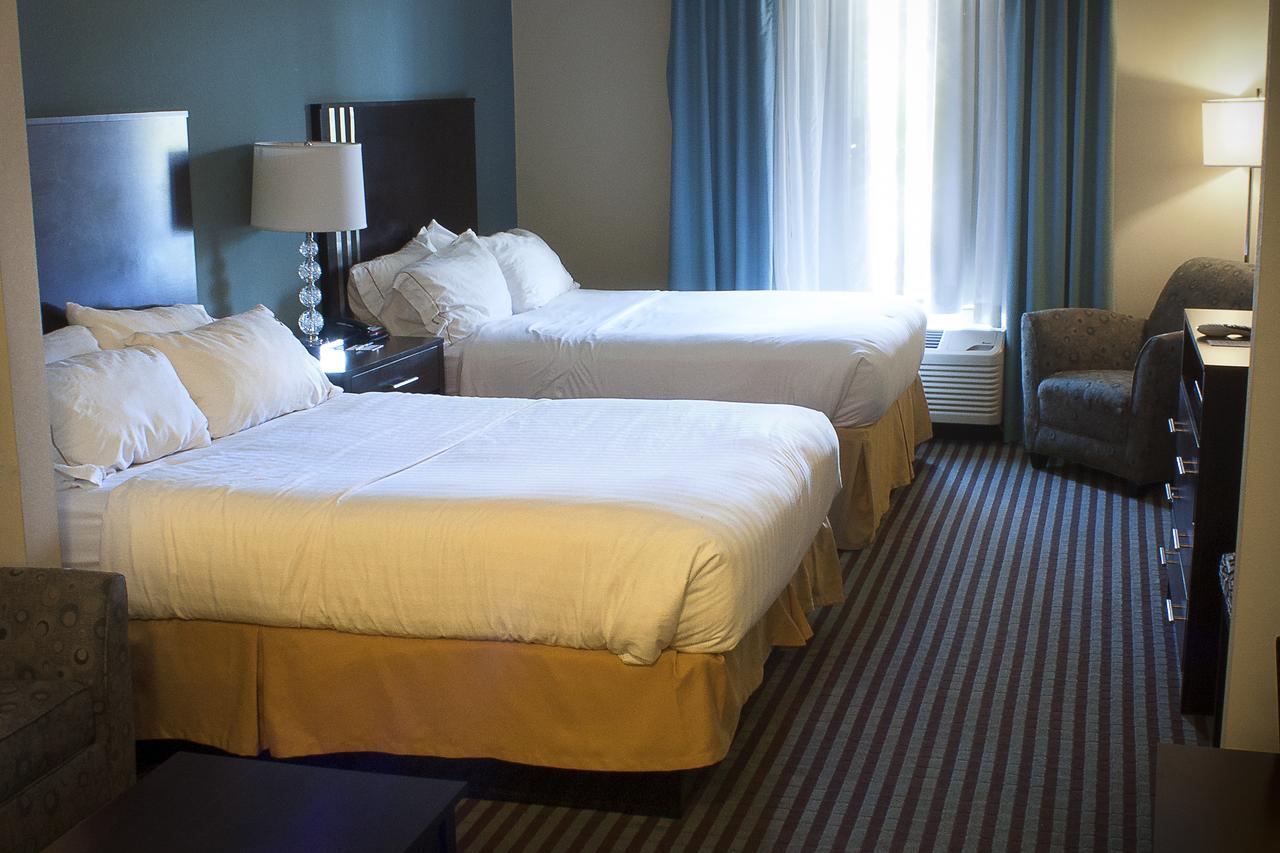Holiday Inn Express & Suites Youngstown West I 80 - thumb 15