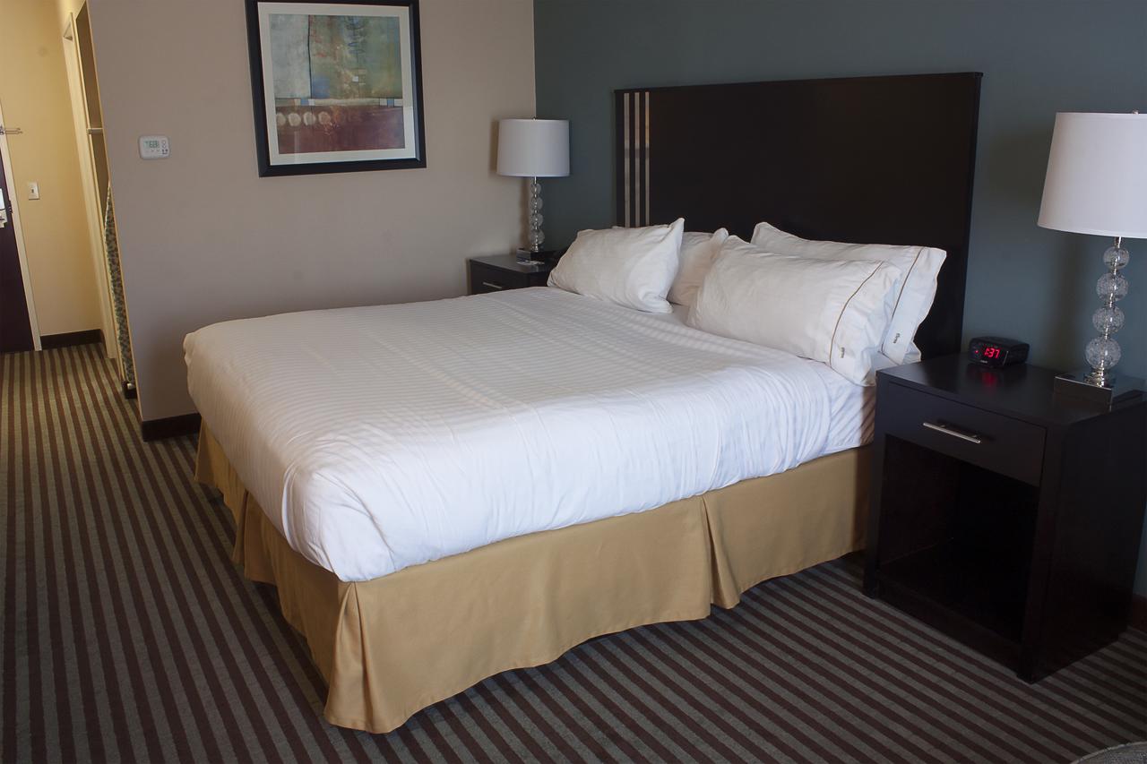 Holiday Inn Express & Suites Youngstown West I 80 - thumb 12