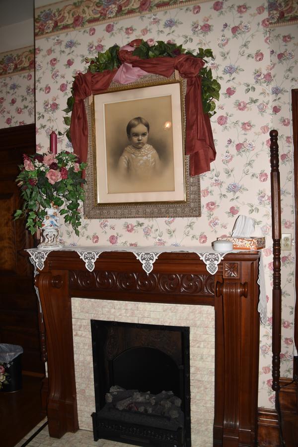 Charles Nelson Schmick House - thumb 18