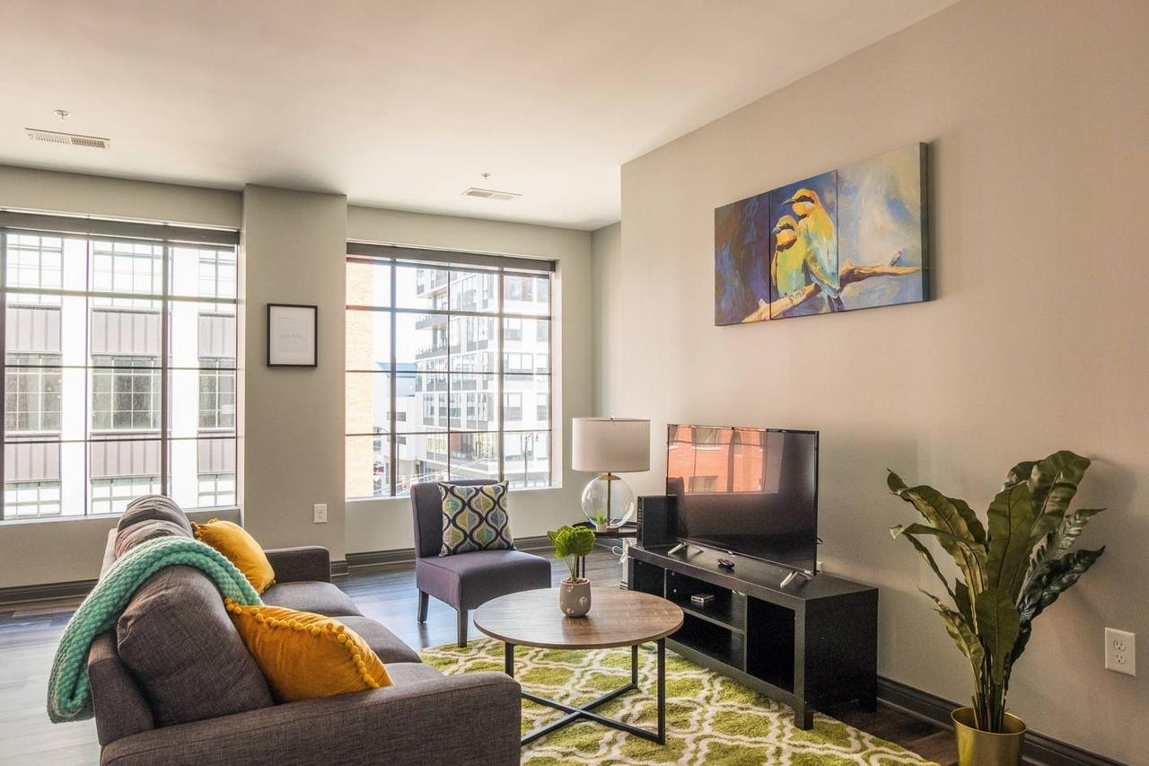 Open Loft W/ Balcony - Near Scioto River + Dining - thumb 12