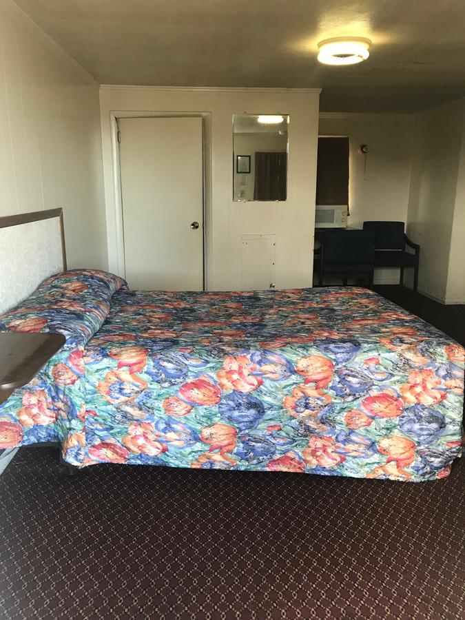 Coronado Motel - thumb 3
