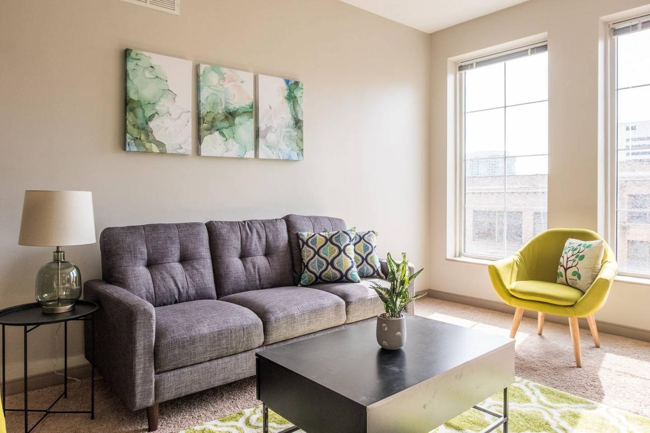 Hottest Spot @ The Commons - 2br + Gym Near Dining - thumb 0