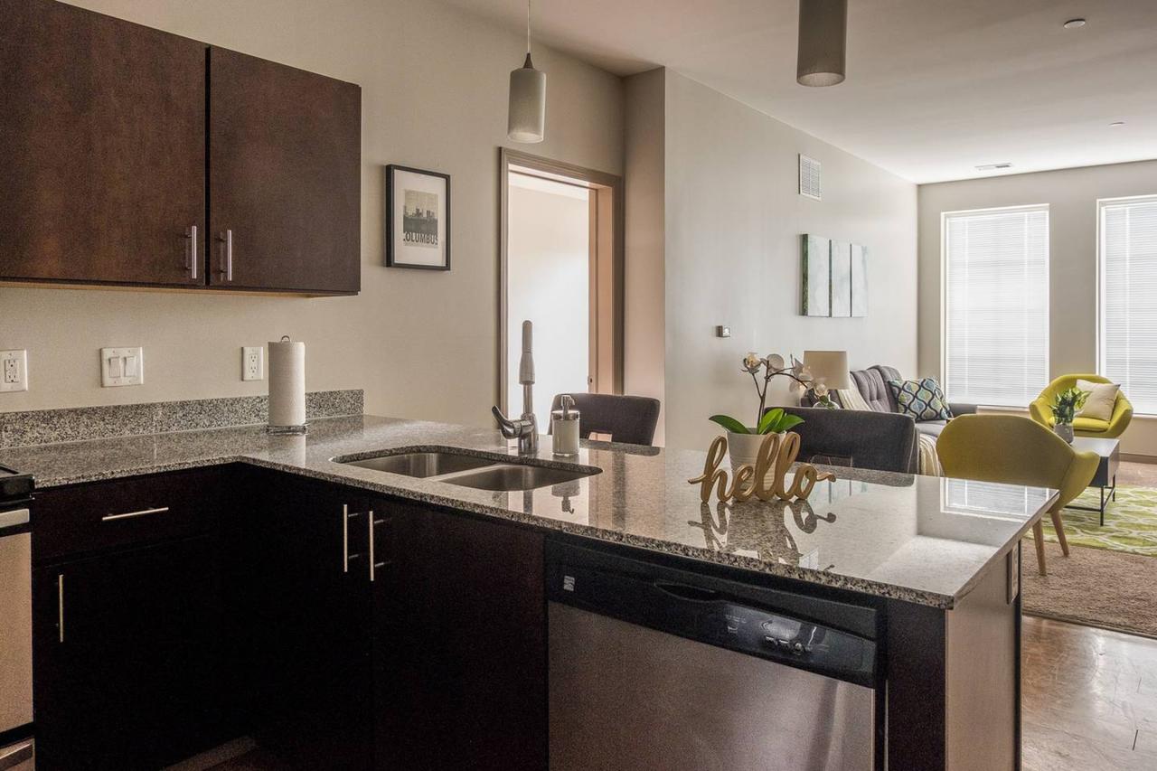 Hottest Spot @ The Commons - 2br + Gym Near Dining - thumb 17