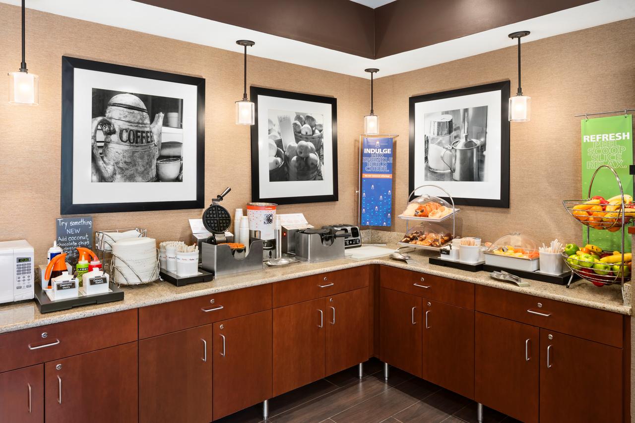 Hampton Inn Findlay - thumb 9