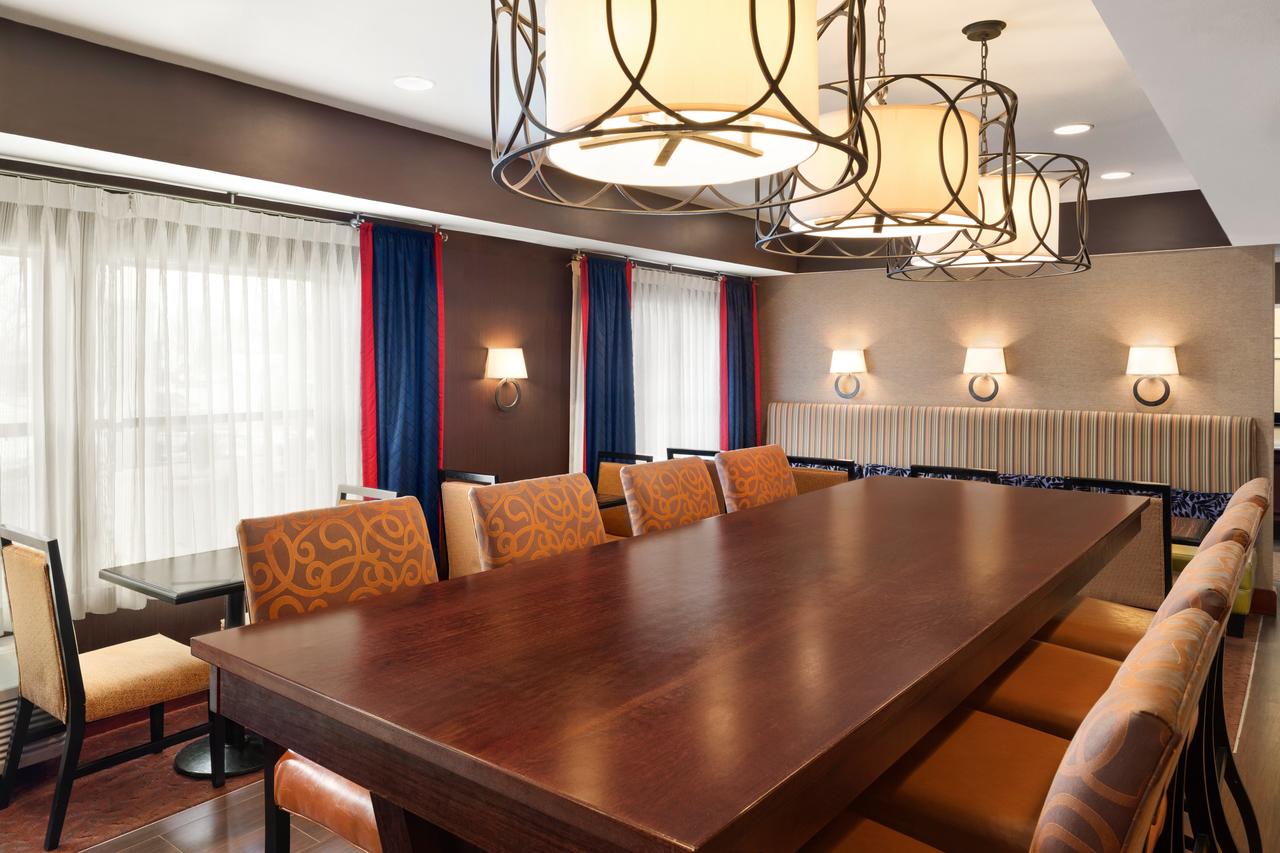 Hampton Inn Findlay - thumb 20