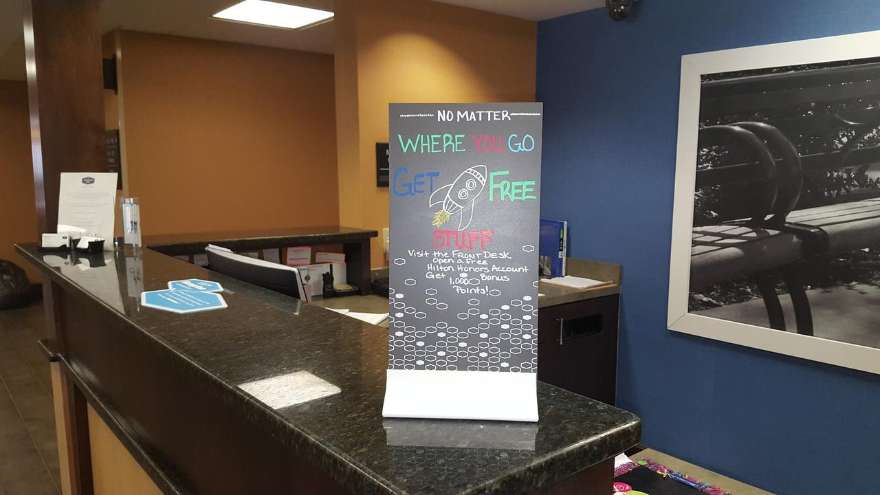 Hampton Inn Youngstown-North - thumb 8