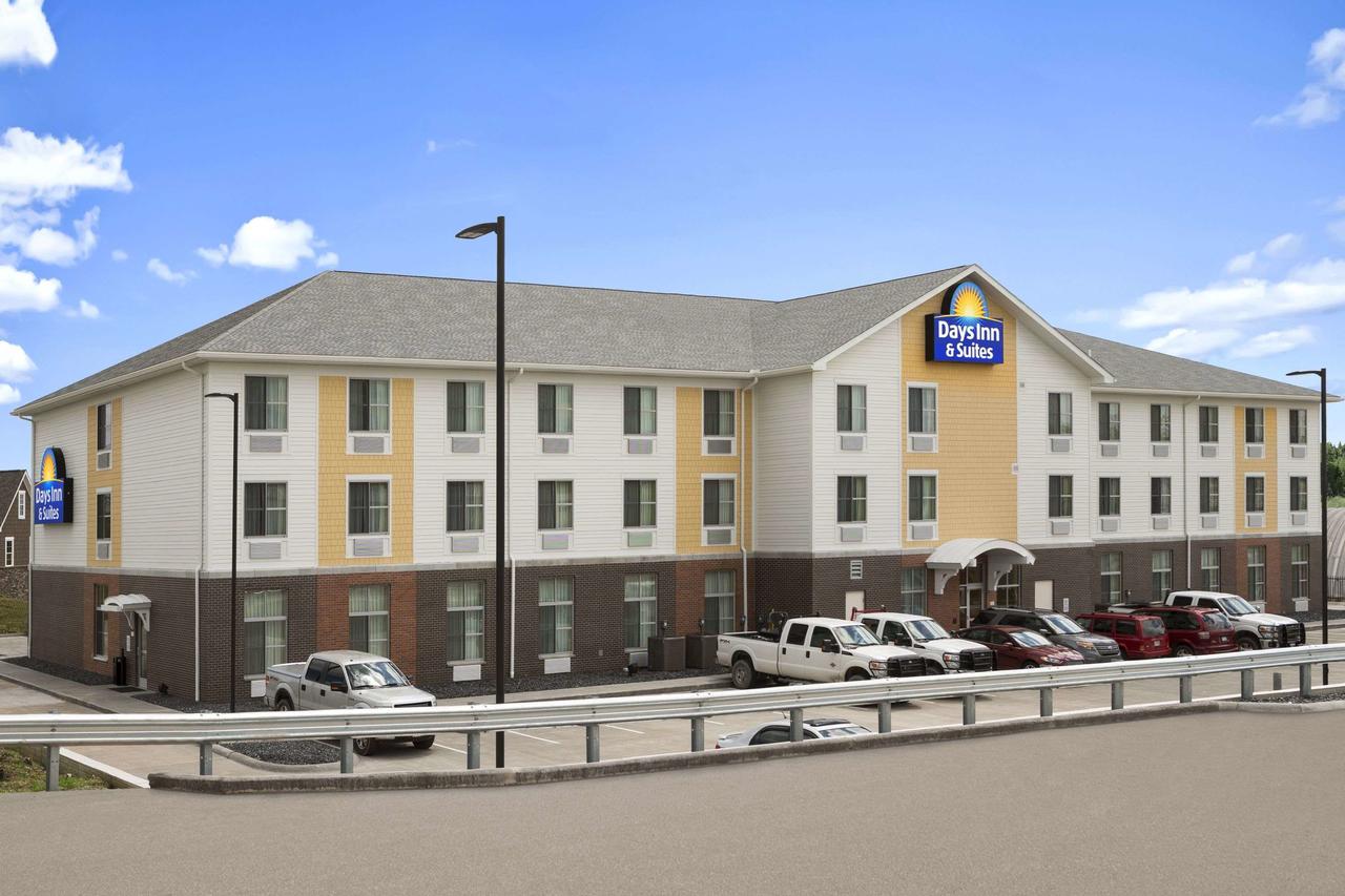 Days Inn & Suites By Wyndham Belmont - thumb 0