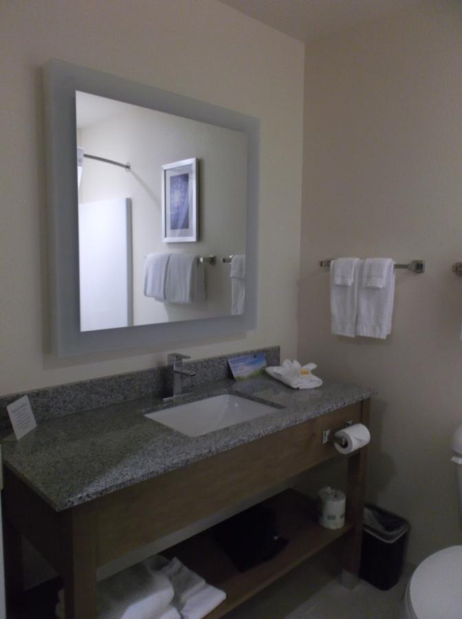 Days Inn & Suites By Wyndham Belmont - thumb 1