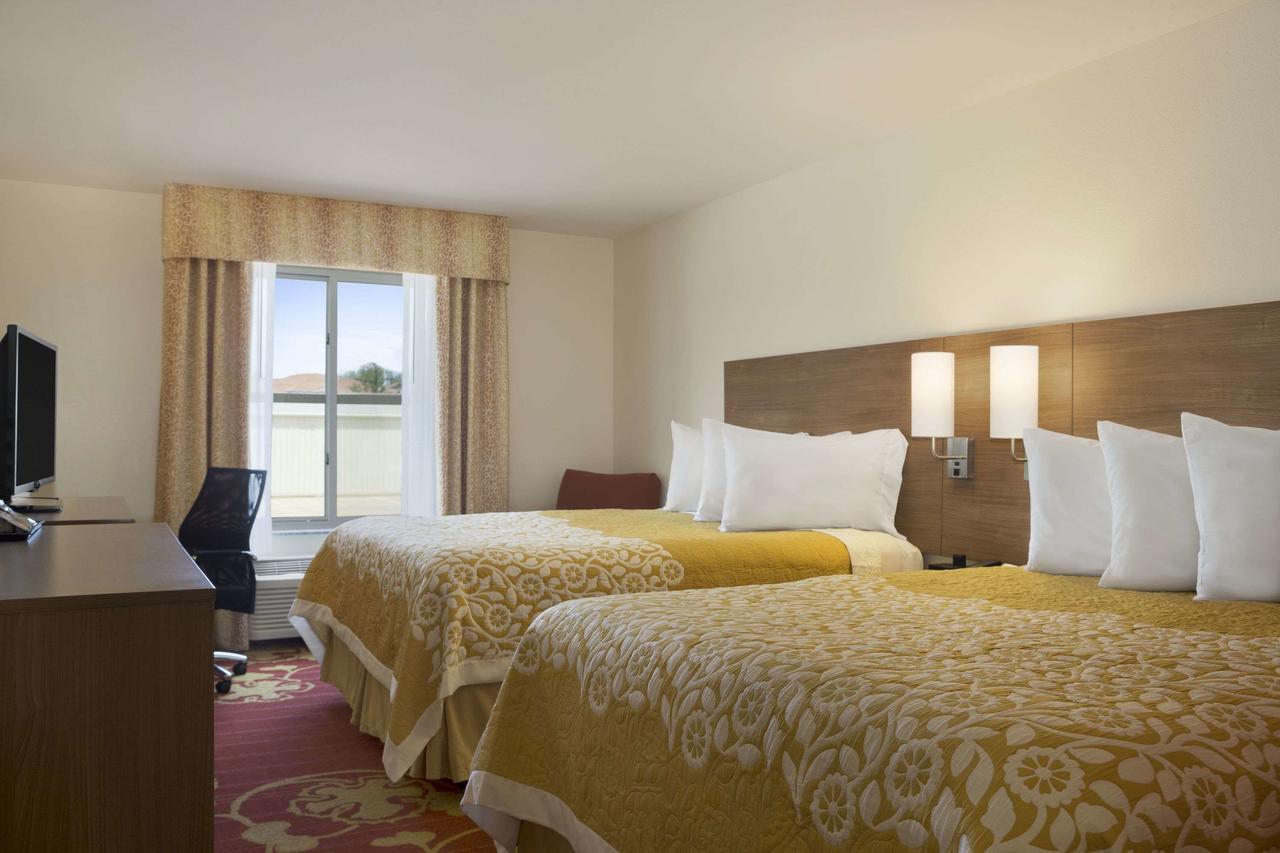 Days Inn & Suites By Wyndham Belmont - thumb 35
