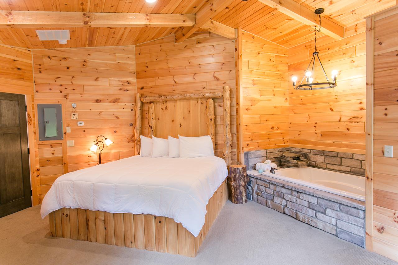Pine Cove Farmhouse - thumb 21
