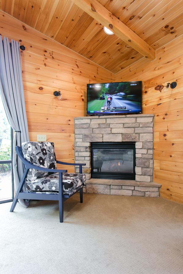 Pine Cove Farmhouse - thumb 20