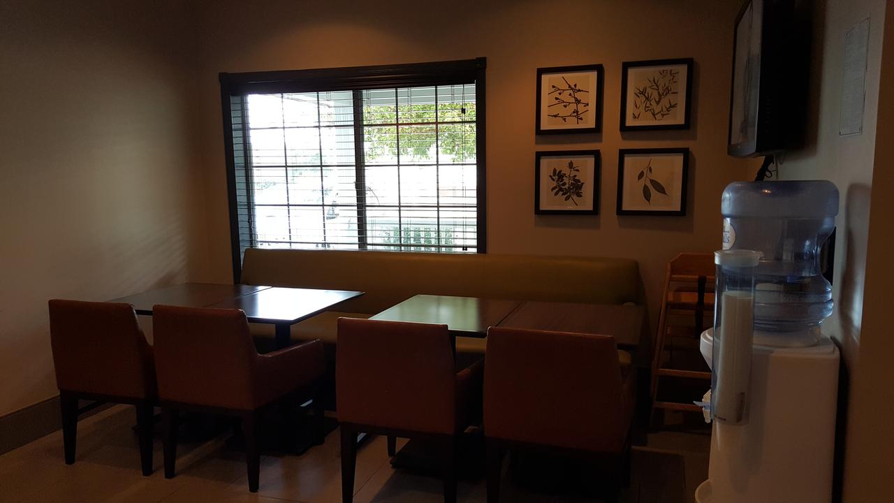 Country Inn & Suites By Radisson, Springfield, OH - thumb 12