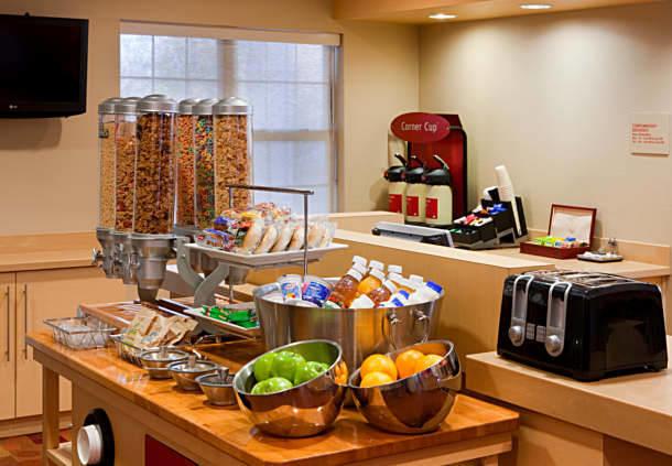 TownePlace Suites Cleveland Airport - thumb 19