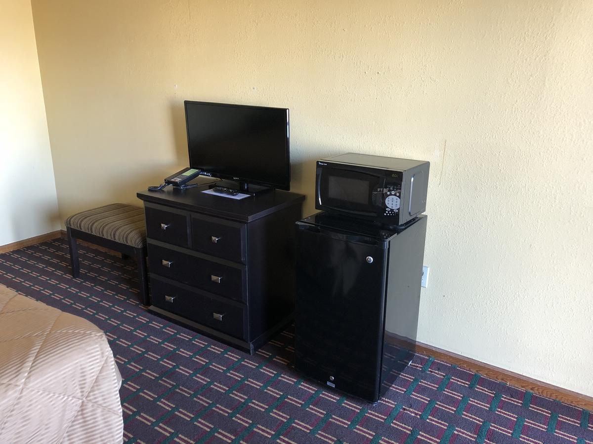 Americas Best Value Inn Maumee/Toledo - thumb 10