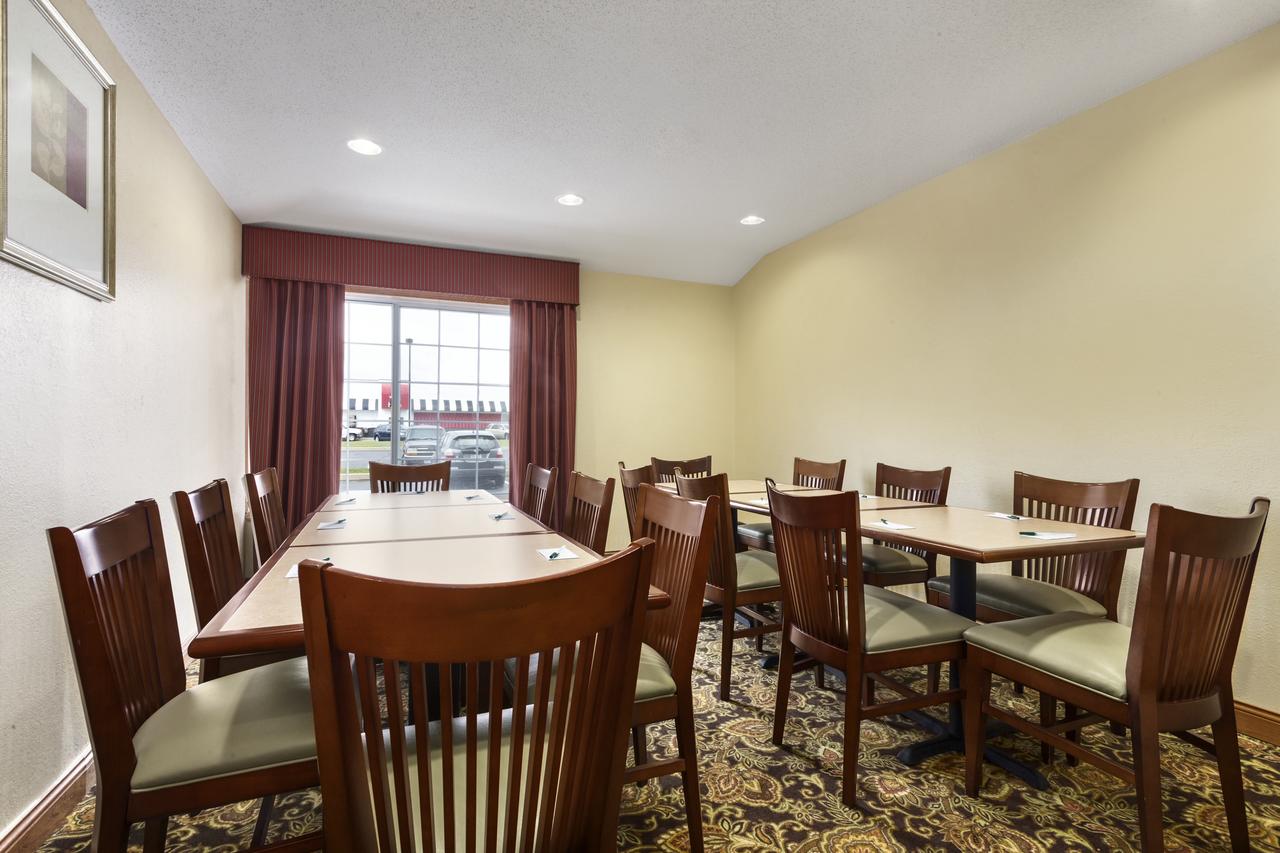 Country Inn & Suites By Radisson, Marion, OH - thumb 20