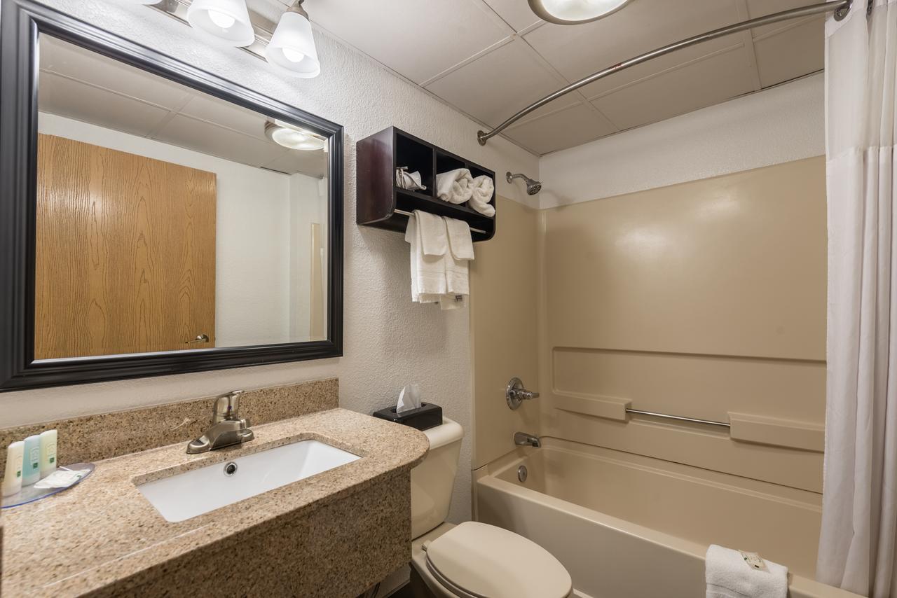 Quality Inn Grove City - Columbus South - thumb 26