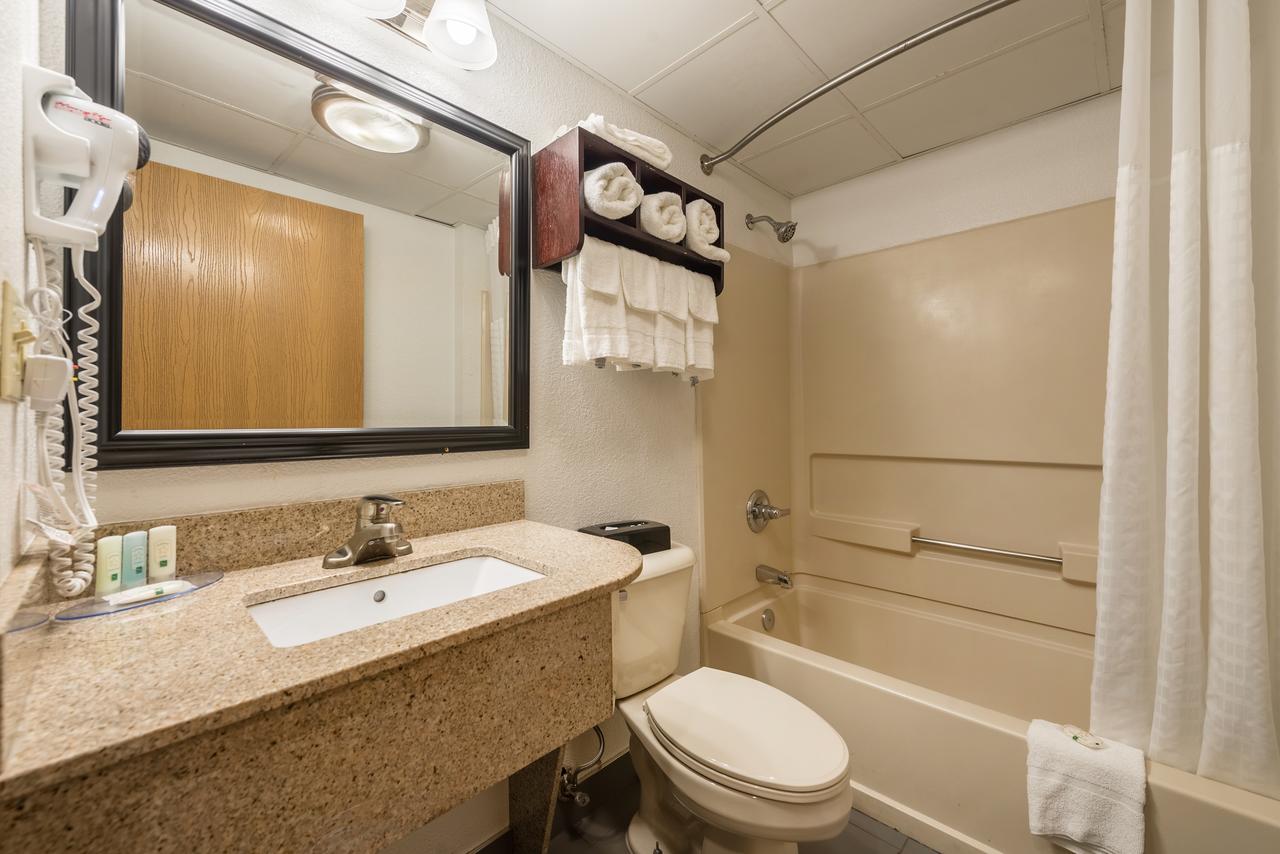Quality Inn Grove City - Columbus South - thumb 14