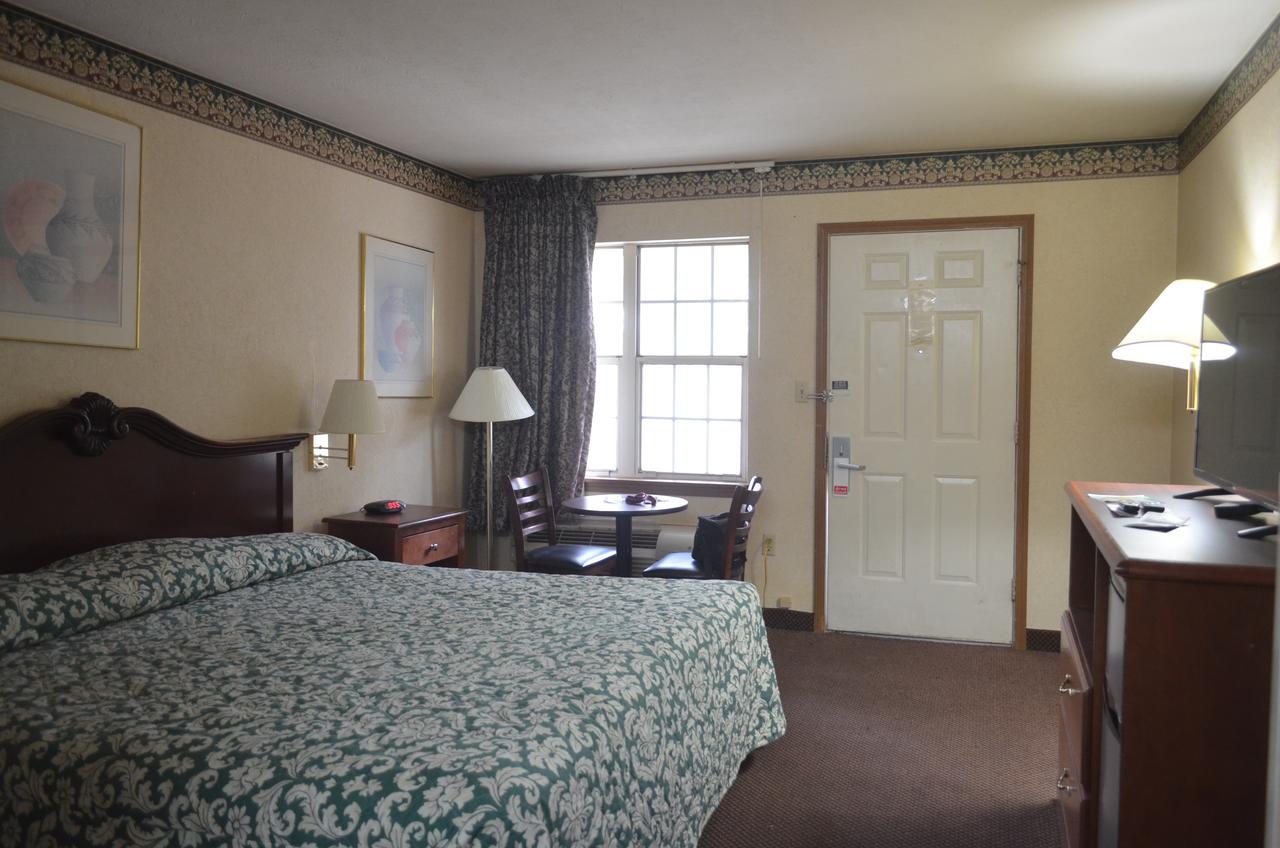 Deerfield Inn - thumb 2