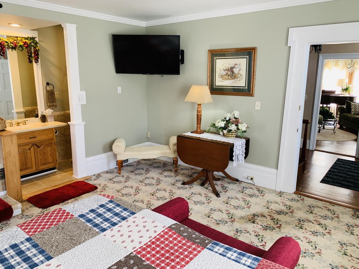 Centennial Inn Bed & Breakfast - thumb 19