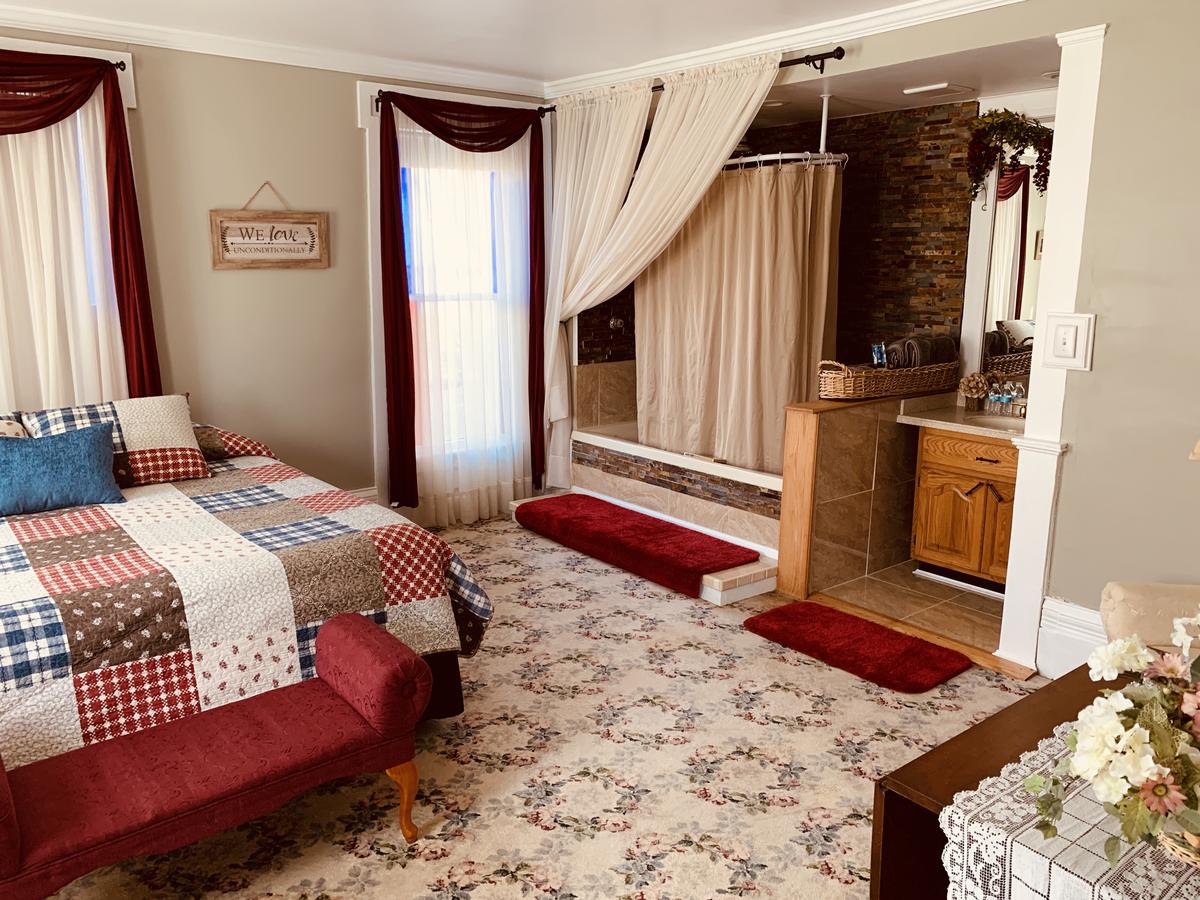 Centennial Inn Bed & Breakfast - thumb 17