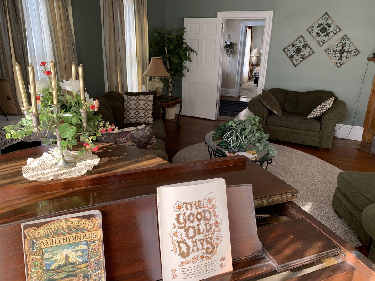 Centennial Inn Bed & Breakfast - thumb 29