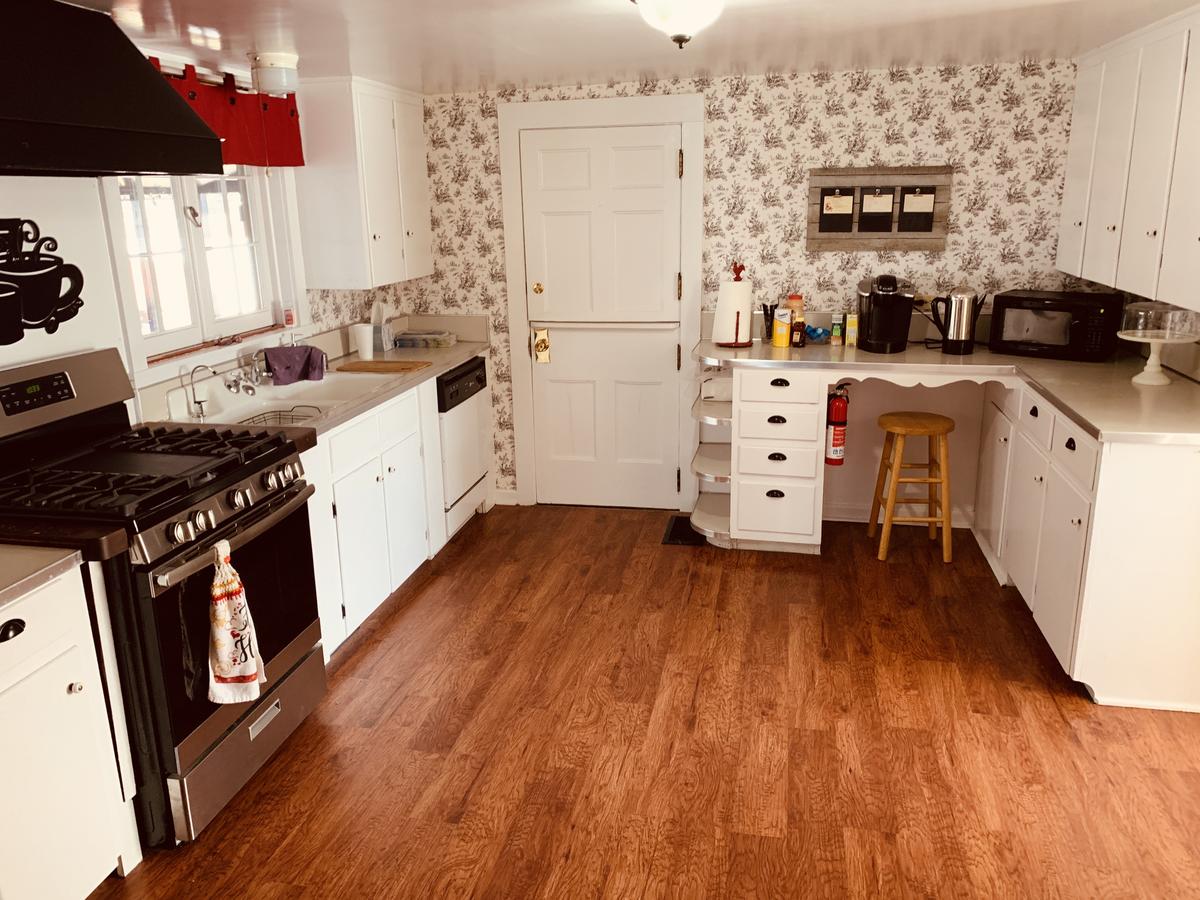 Centennial Inn Bed & Breakfast - thumb 32