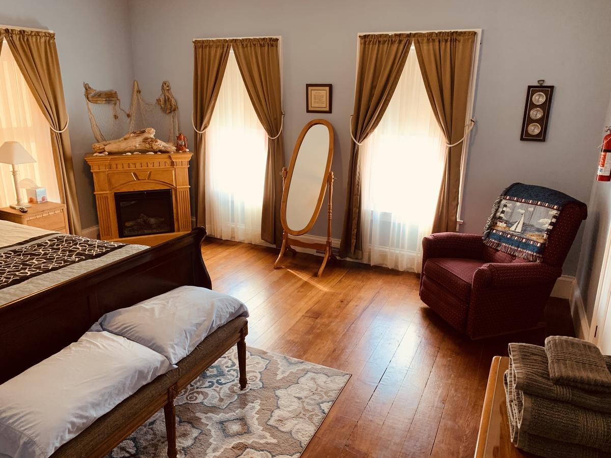 Centennial Inn Bed & Breakfast - thumb 5