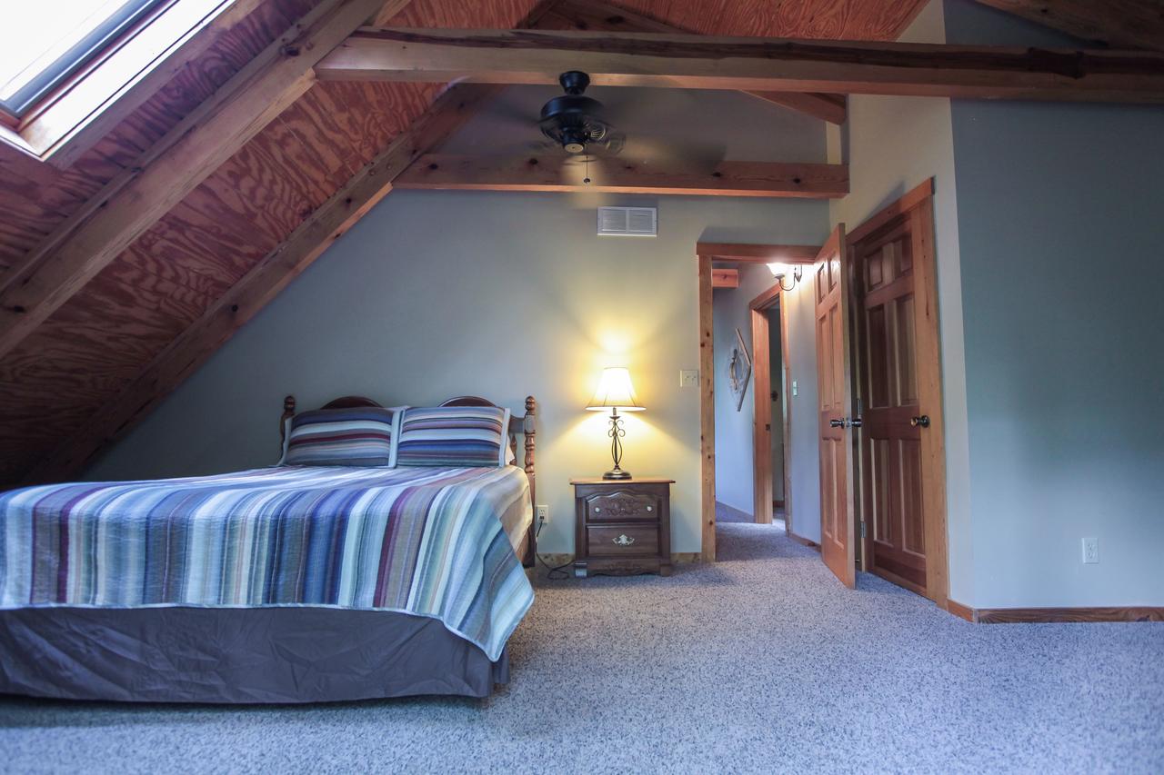 Aspen - Hocking Hills Cabin - thumb 2