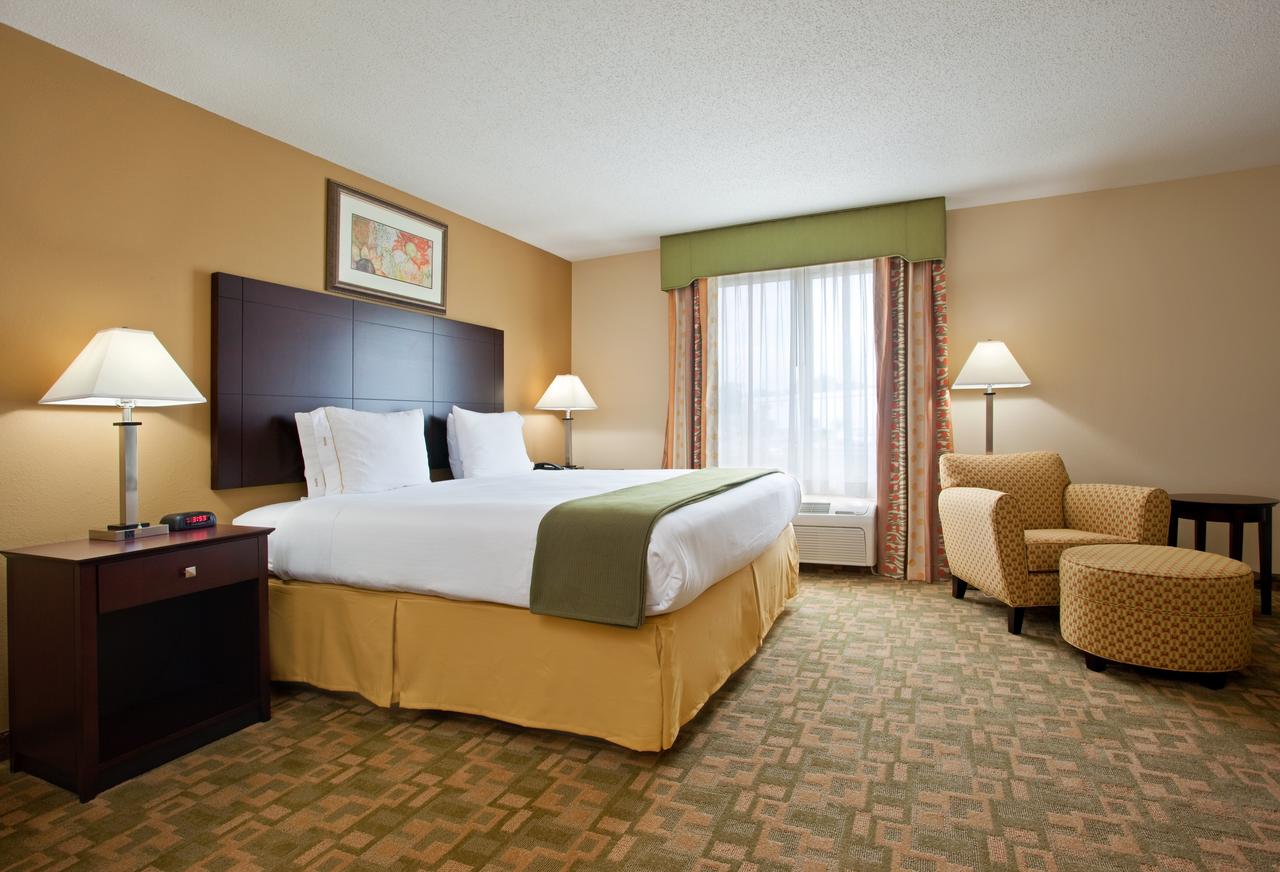 Holiday Inn Express Hotel & Suites Franklin - thumb 22
