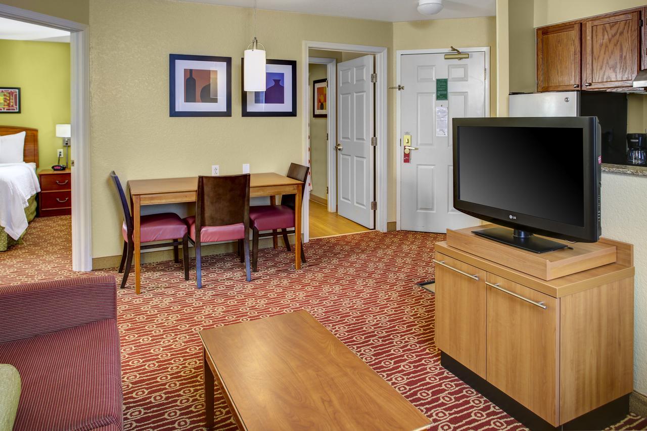 TownePlace Suites Cleveland Westlake - thumb 11