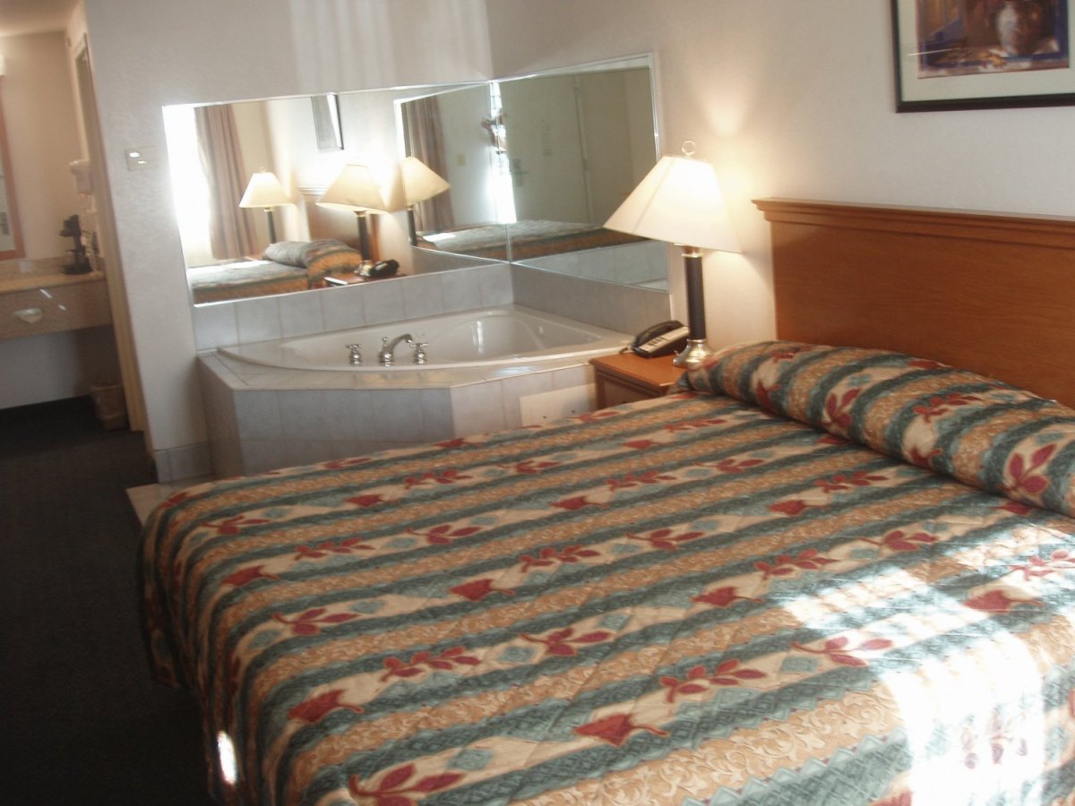 Kozy Inn - thumb 22